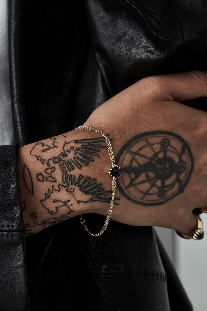 LOVE CLAW BRACELET ONYX - GOLD PLATED