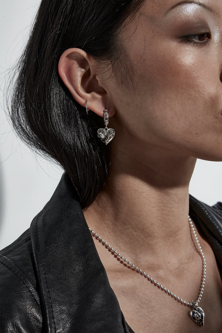 DECONSTRUCTED HEART HUGGIE