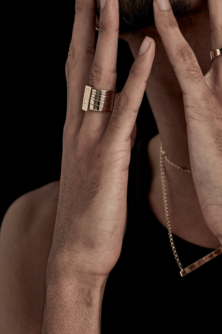 SIX PIECE BAND RING - 9K GOLD