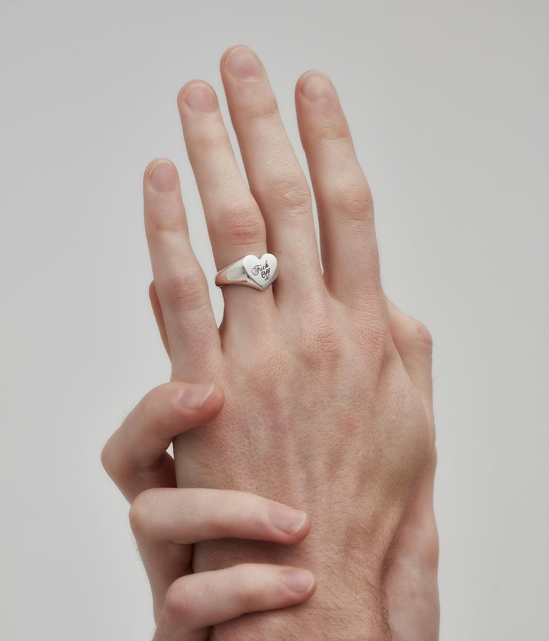WARM WELCOME HEART RING