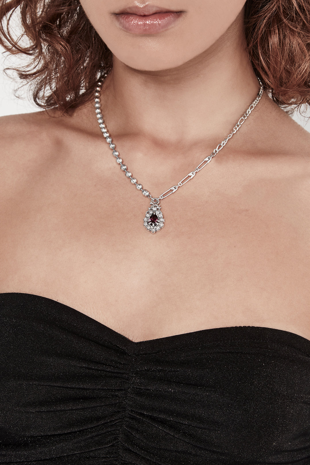 REGAL CHAOS NECKLACE