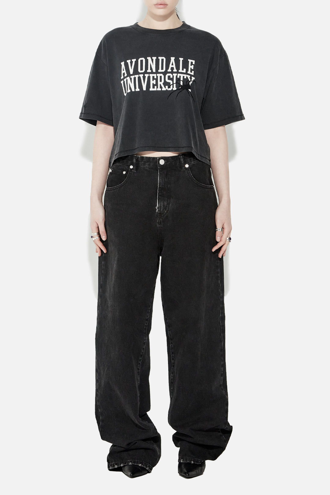 AVONDALE UNIVERSITY CROP T-SHIRT