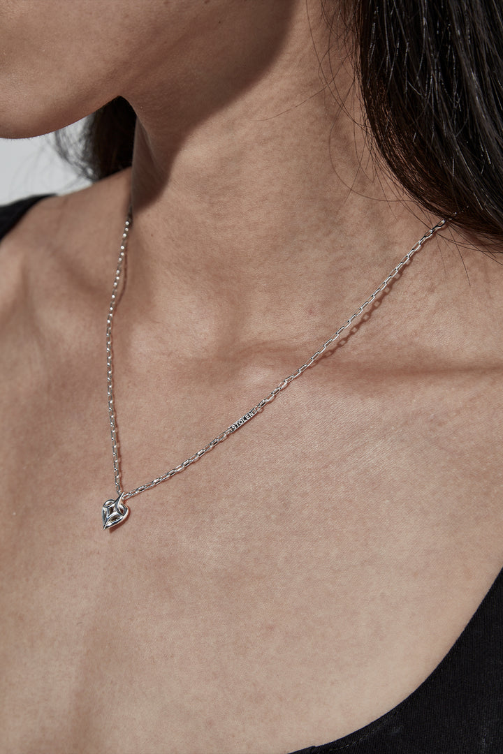 STARSTRUCK NECKLACE