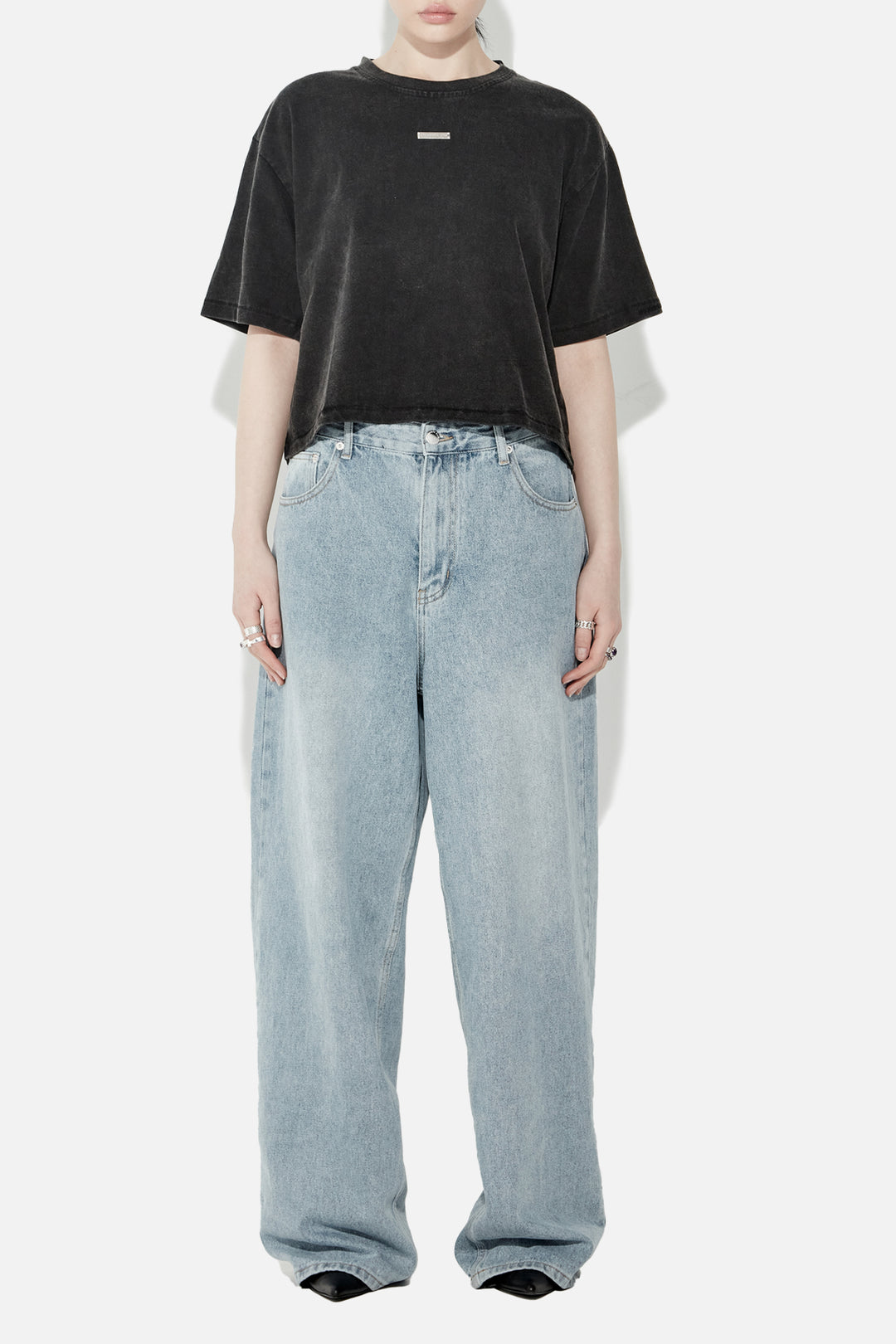 HARDWARE  CROP T-SHIRT