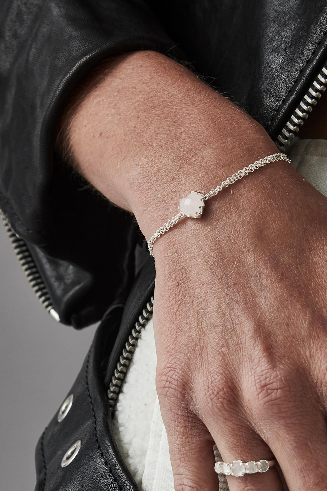 LOVE CLAW BRACELET ROSE QUARTZ