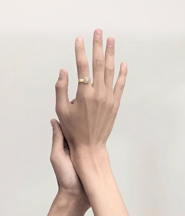 BABY CLAW RING - PINK BELLO OPAL - 18K GOLD VERMEIL