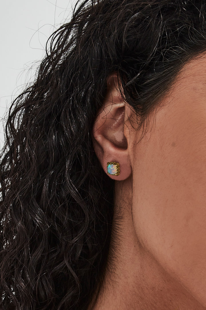MINI CLAW STUDS BELLO OPAL - GOLD PLATED
