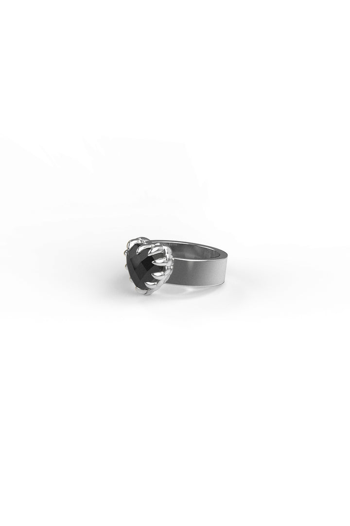 LOVE CLAW RING ONYX