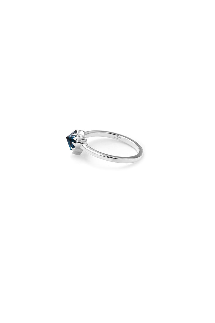 LIQUID HEART RING