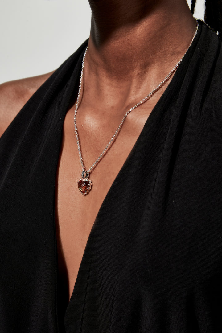 LOVE CLAW NECKLACE CITRINE
