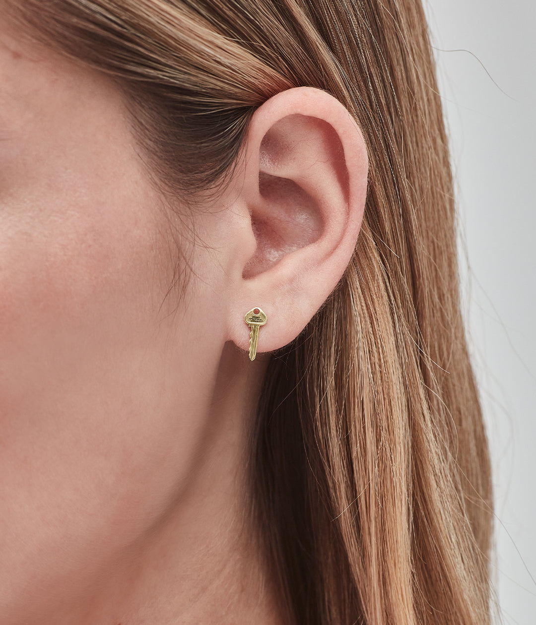 MINI KEY STUD EARRINGS - GOLD PLATED