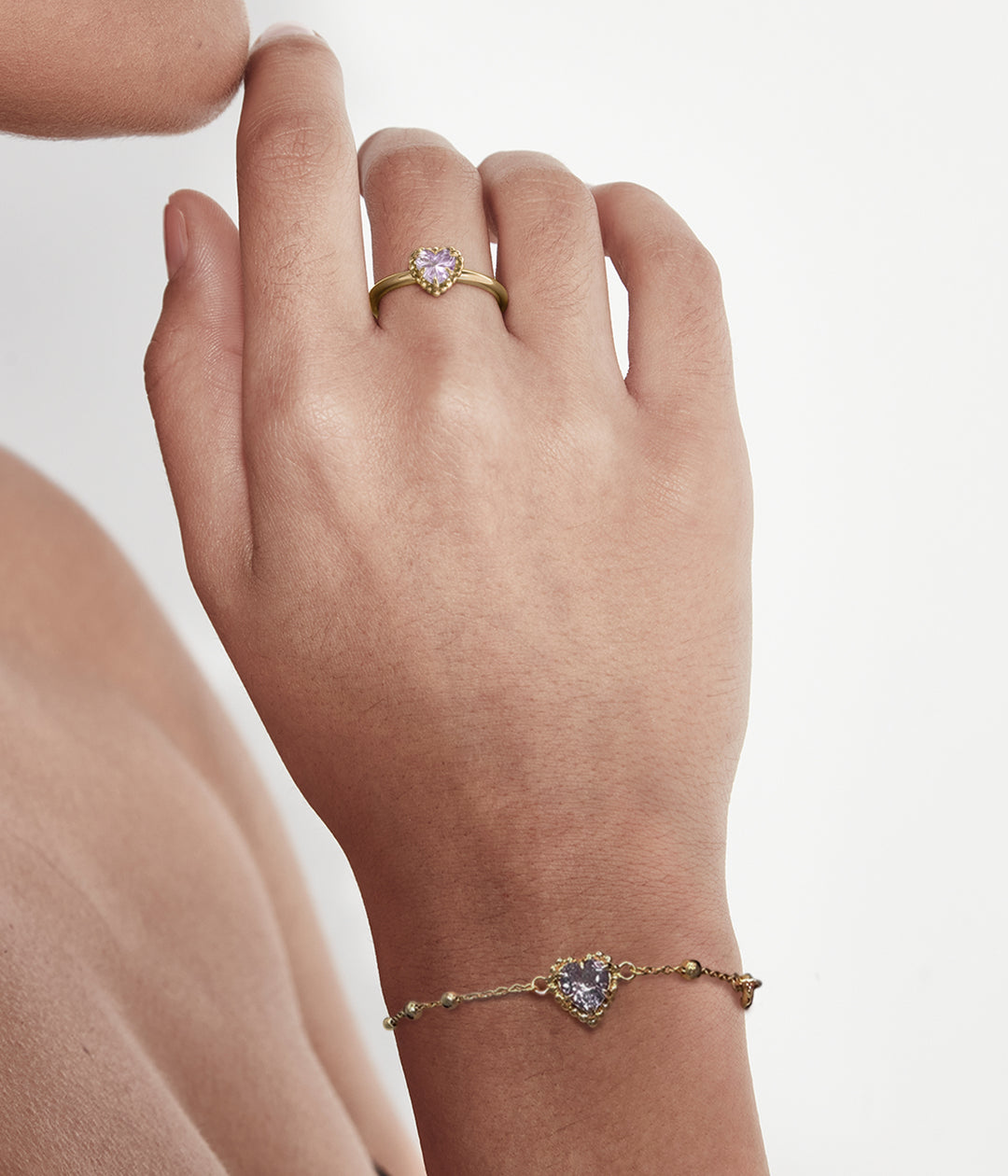 DAHLIA'S HEART BRACELET - AMETHYST x GOLD PLATED
