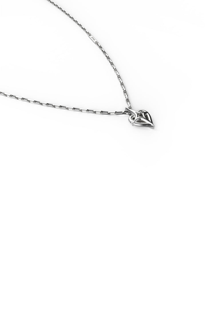 STARSTRUCK NECKLACE