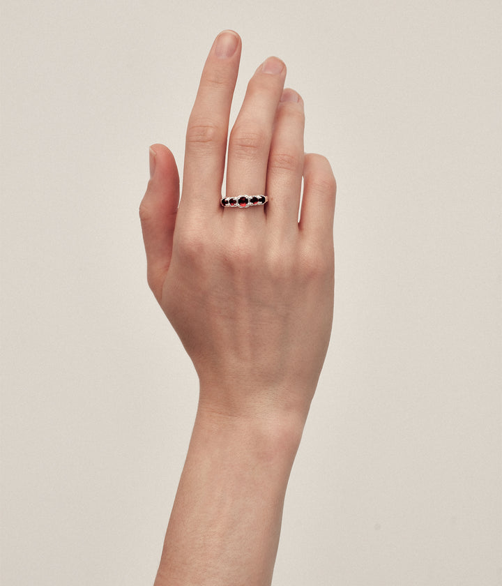 HALO CLUSTER RING GARNET