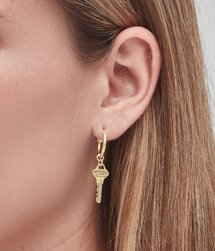 MASTER KEY ANCHOR EARRINGS - GOLD PLATED