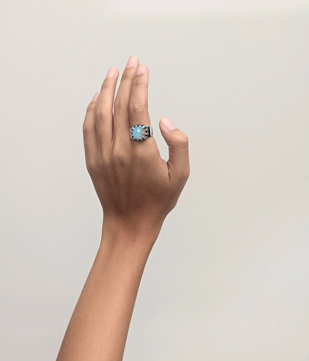CLAW RING BELLO OPAL