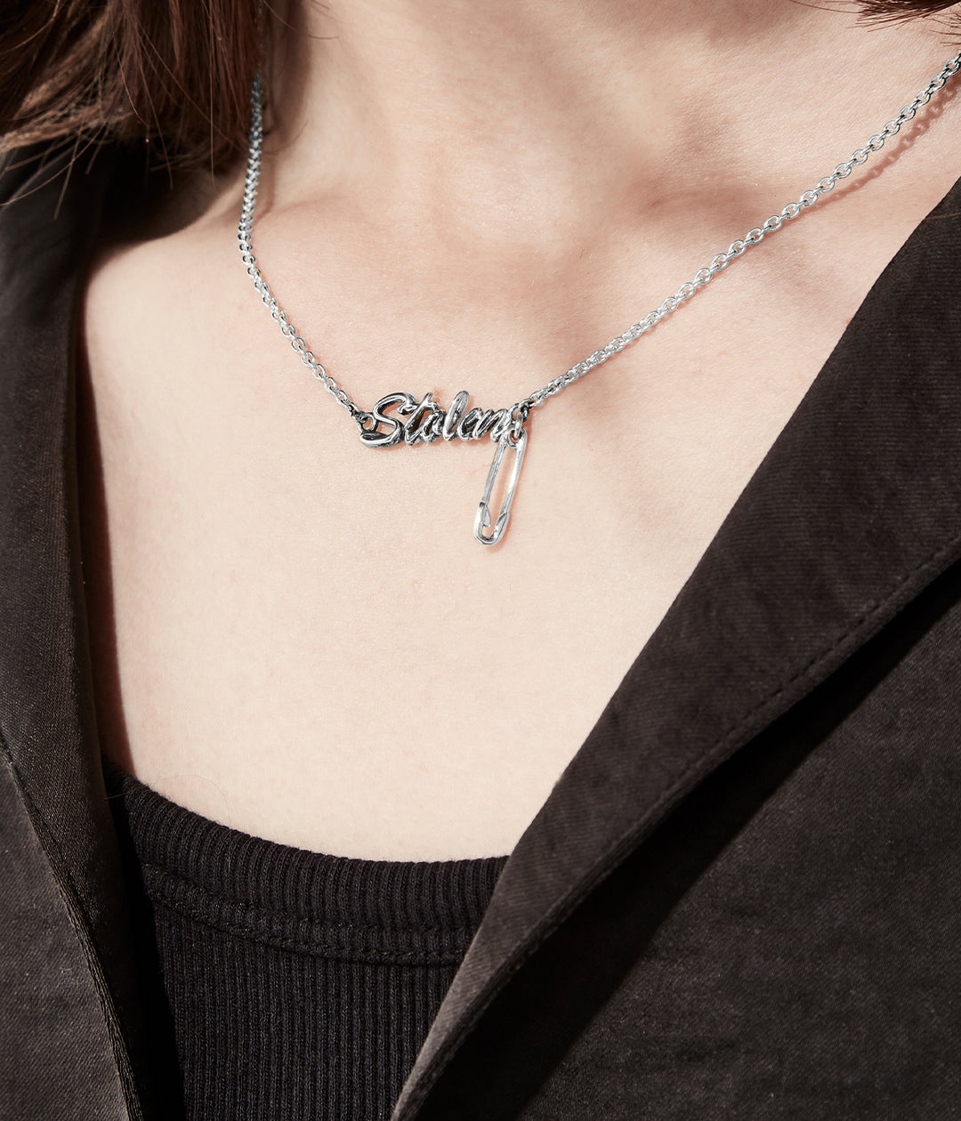 SENTIMENTAL SCRIPT NECKLACE