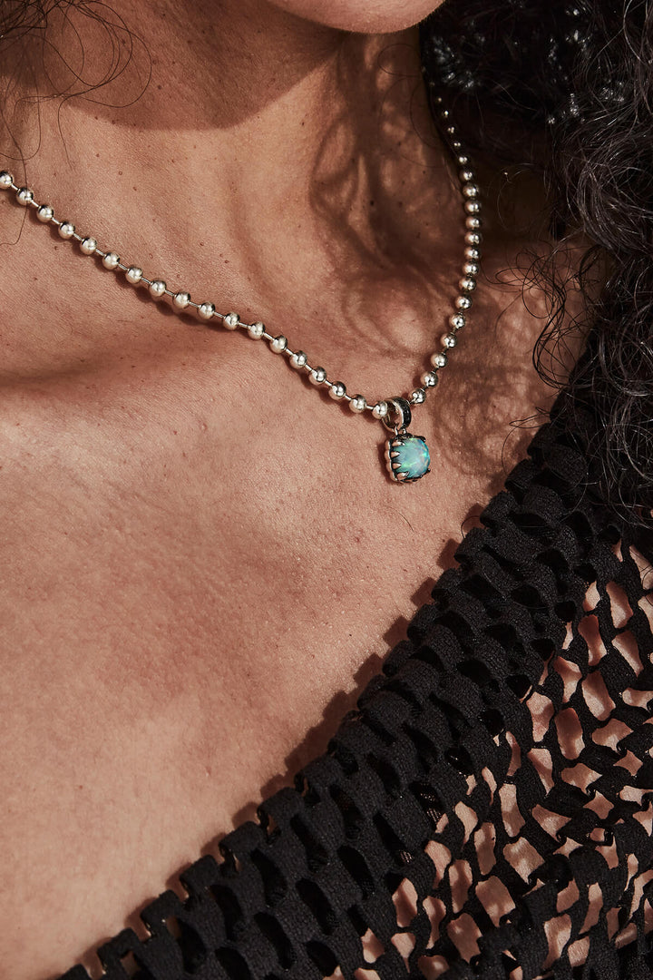 BABY CLAW  NECKLACE BELLO OPAL