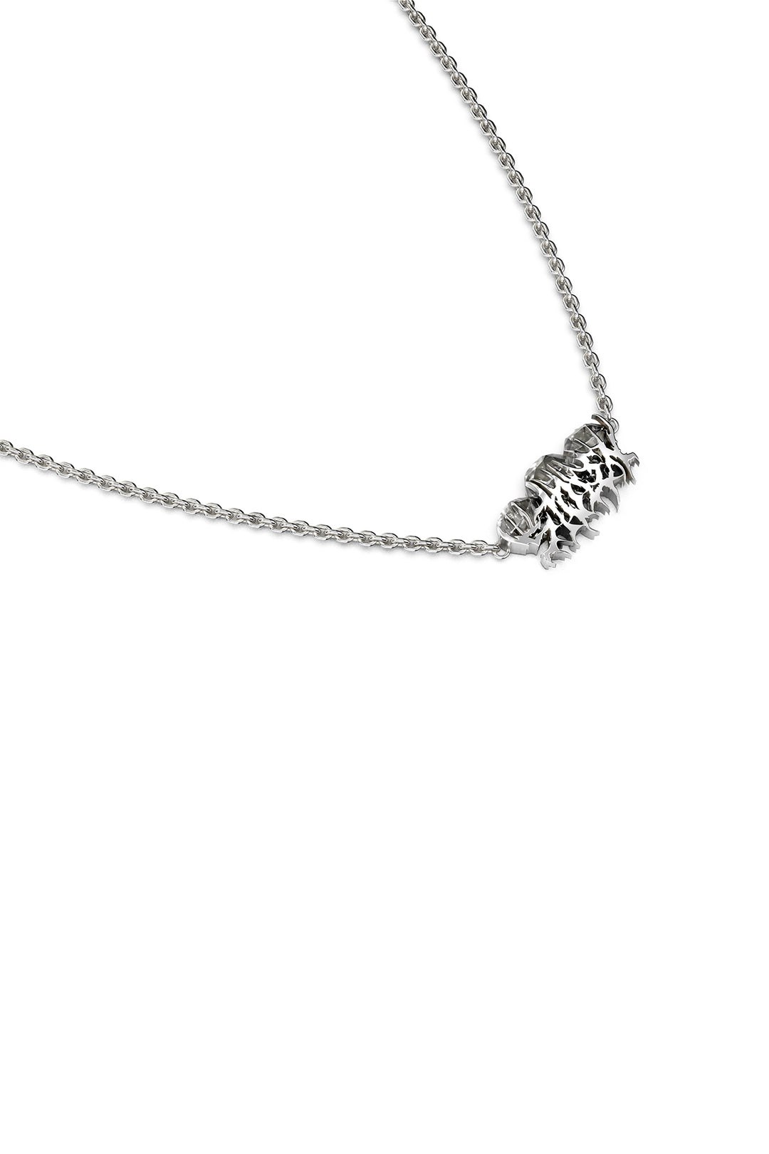 DELICATE DISTORTION NECKLACE