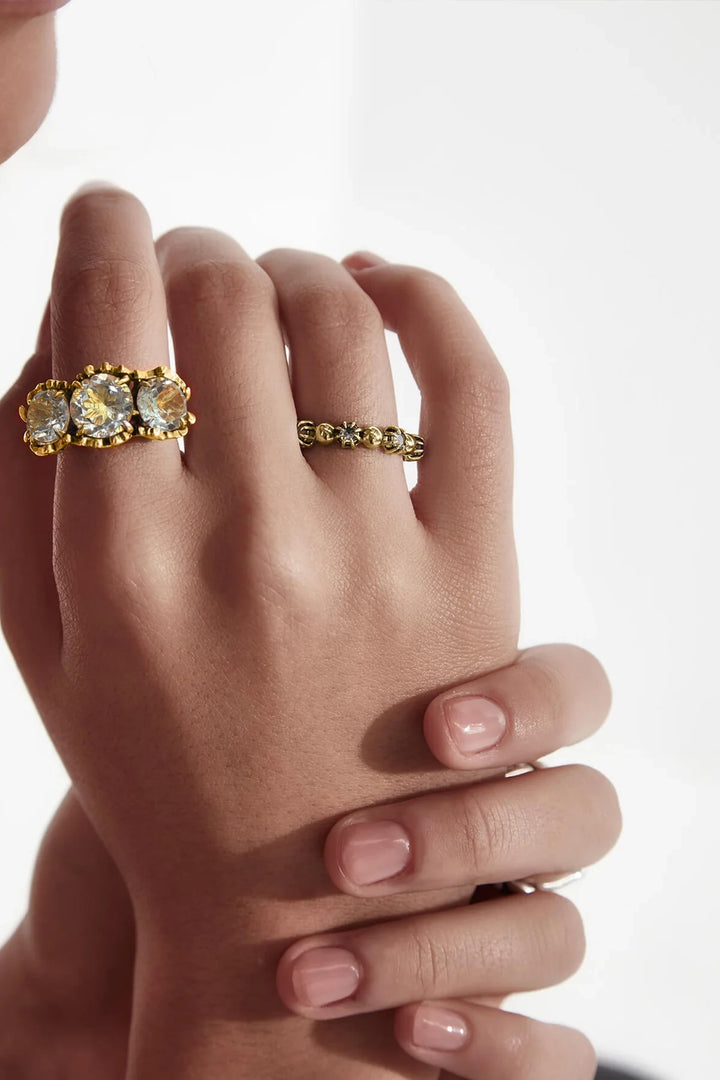 DELICATE DISTORTION COCKTAIL RING - GOLD VERMEIL