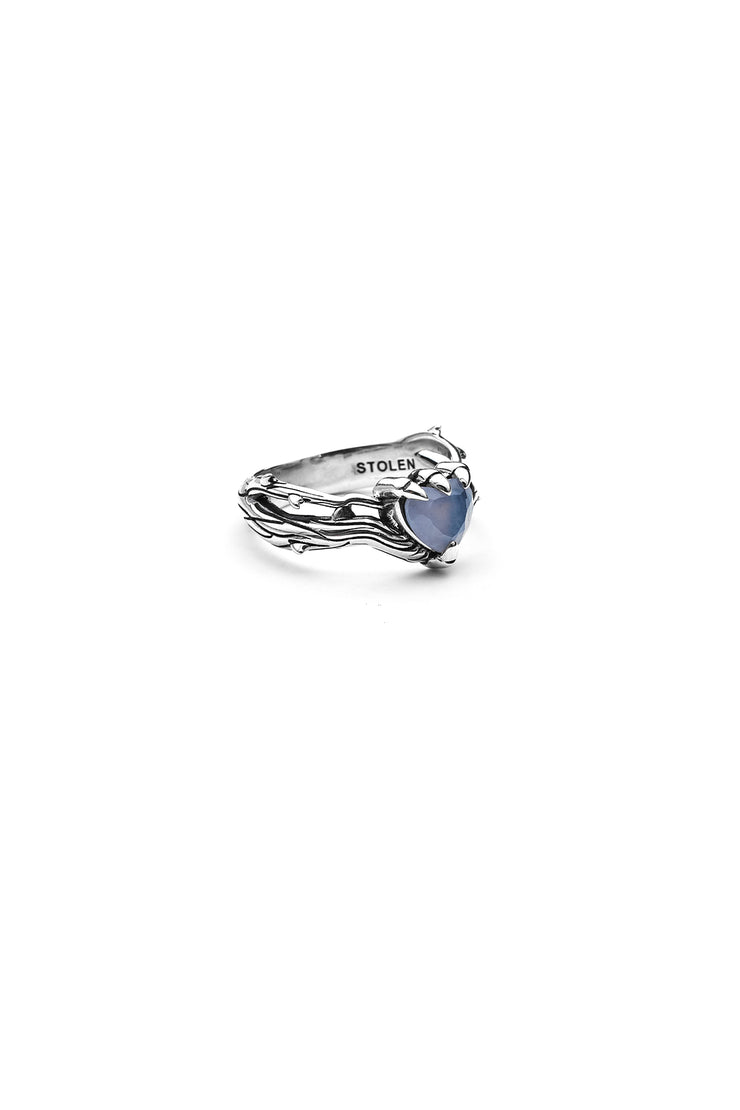 TWISTED HEART RING