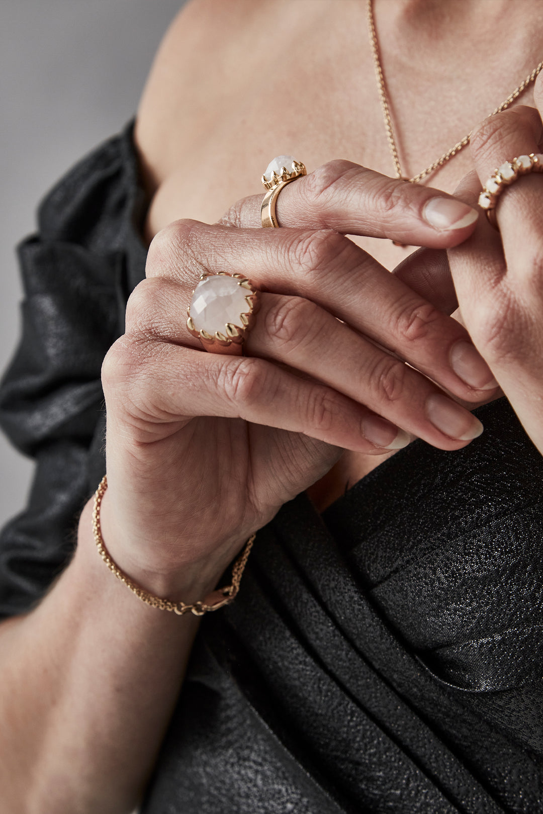 CLAW RING ROSE QUARTZ - GOLD PLATED