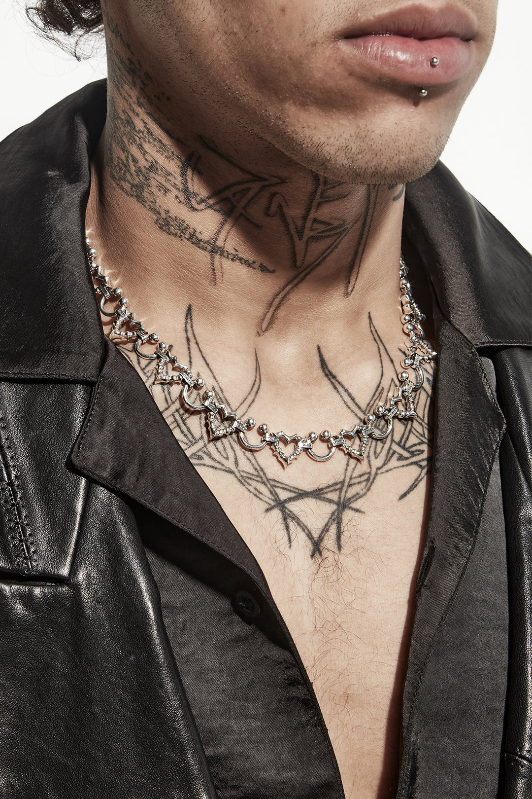 PUNK JAGGED HEART CHOKER