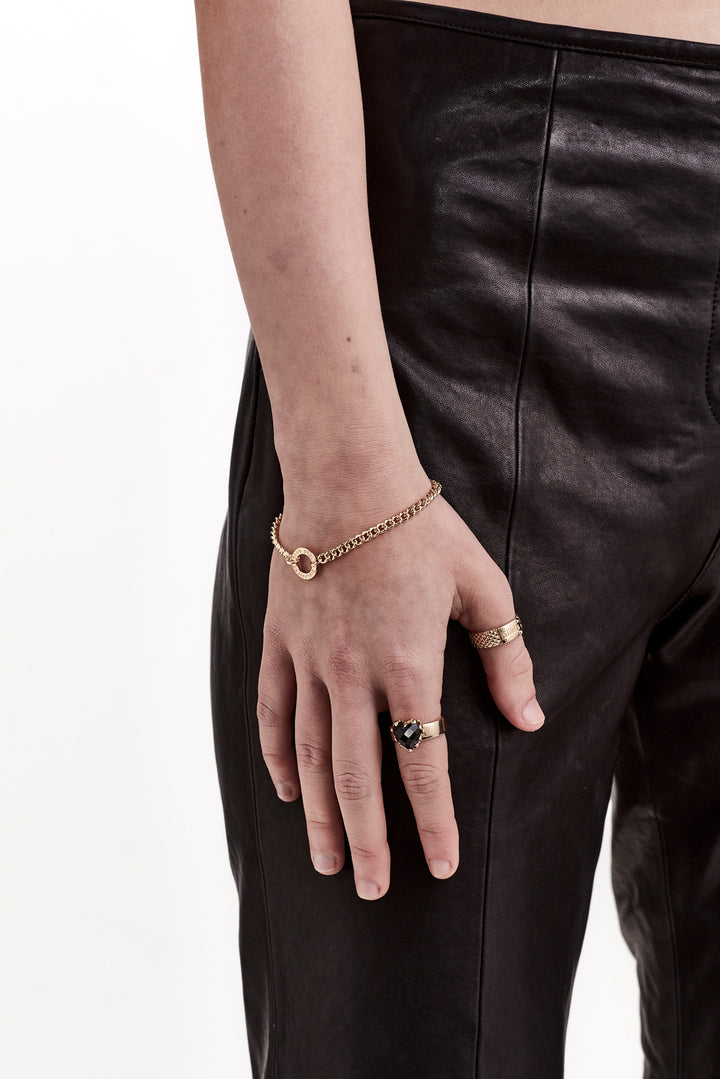 LOVE CLAW RING - 9K GOLD