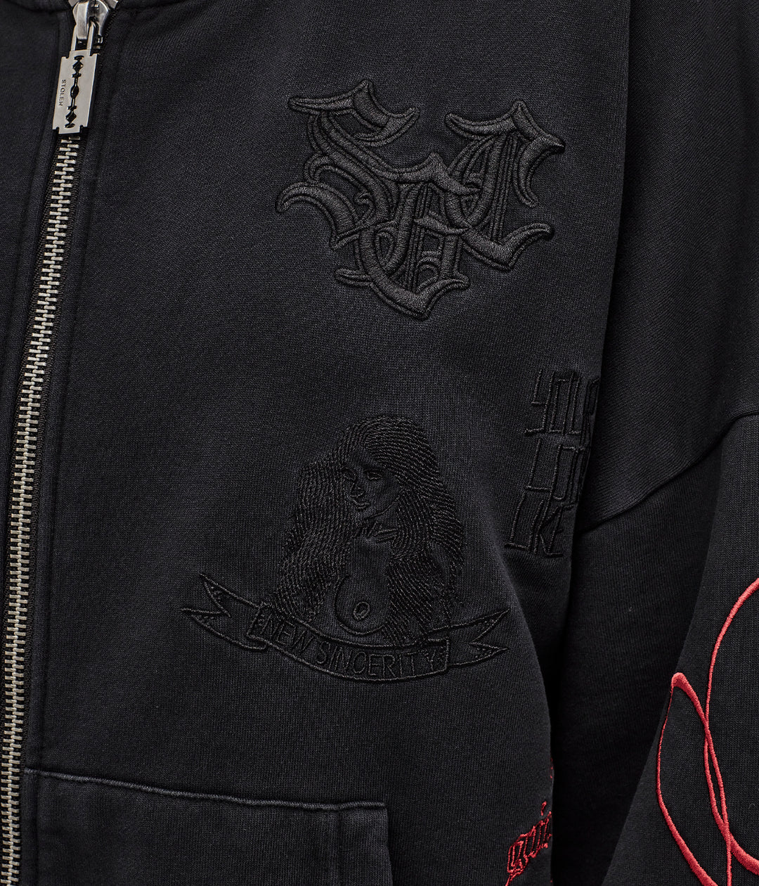 TOUGH STICKER HOOD - ZIP THRU