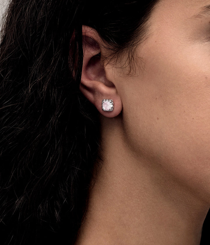 BABY CLAW STUDS - ROSE QUARTZ