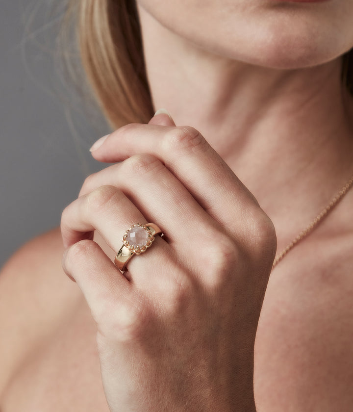 BABY CLAW RING ROSE QUARTZ - GOLD PLATED