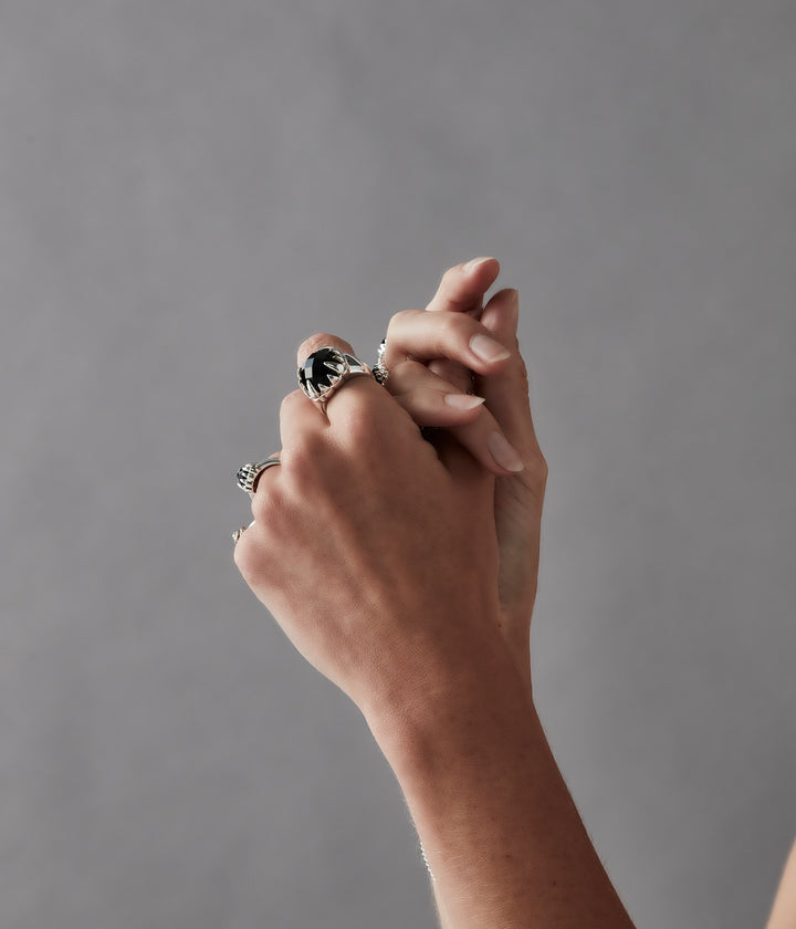 CLAW RING ONYX
