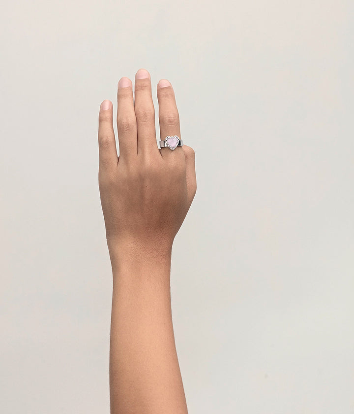 LOVE CLAW RING - ROSE QUARTZ