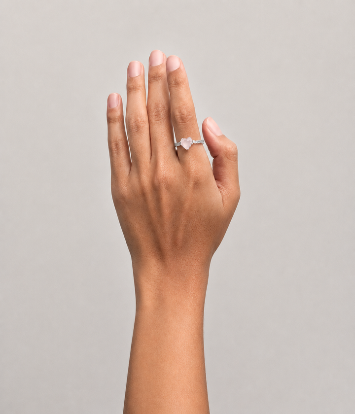 MINI LOVE CLAW RING - ROSE QUARTZ