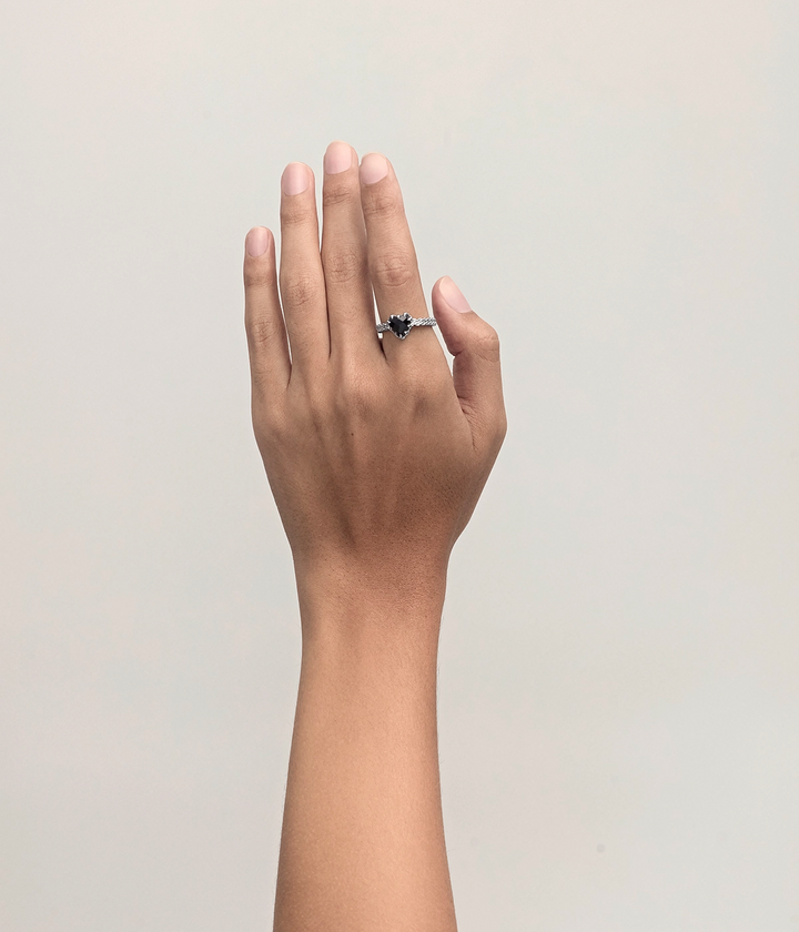 MINI LOVE CLAW RING ONYX