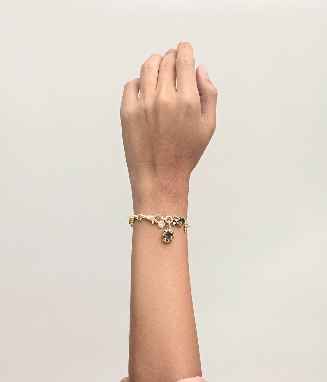 DAHLIA'S EMBRACE COCKTAIL BRACELET - 18K GOLD PLATED