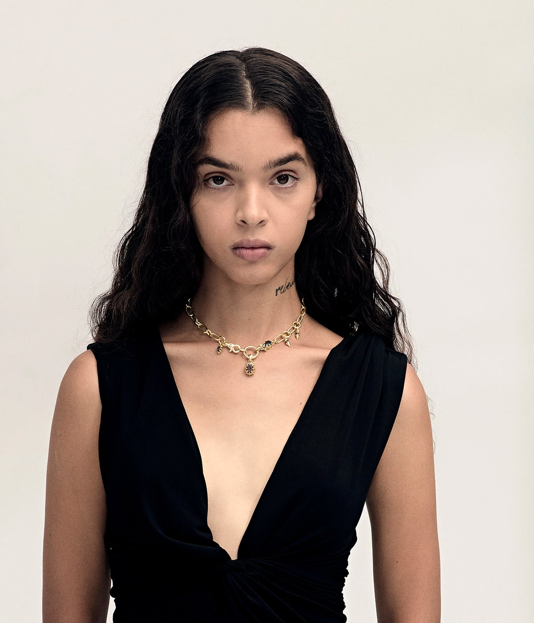 DAHLIA'S EMBRACE COCKTAIL CHOKER - 18K GOLD PLATED