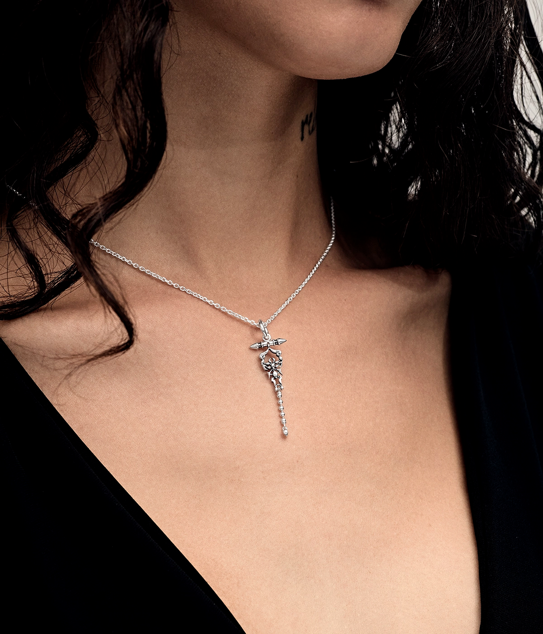VENOM ECHO NECKLACE