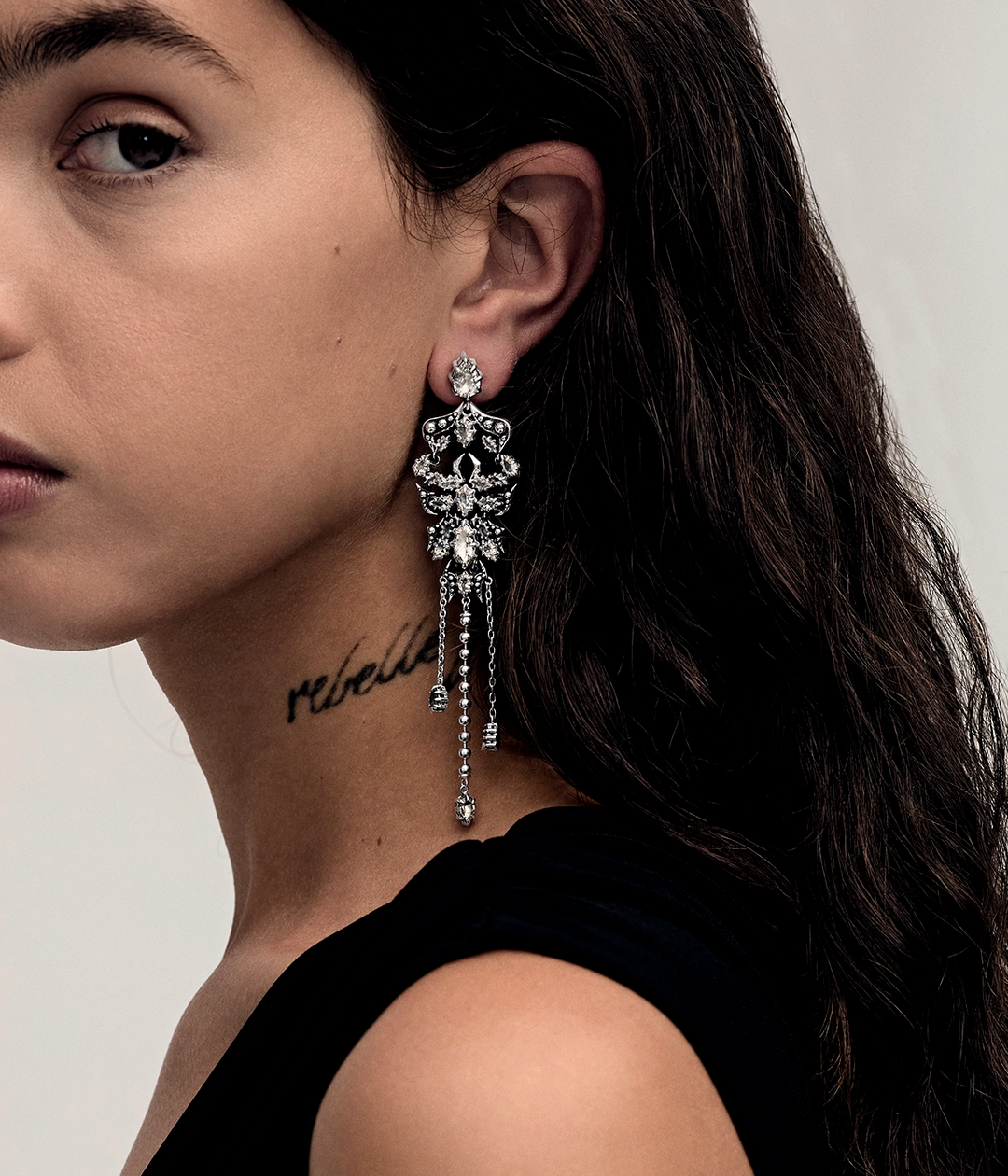 GILDED VENOM COCKTAIL EARRINGS