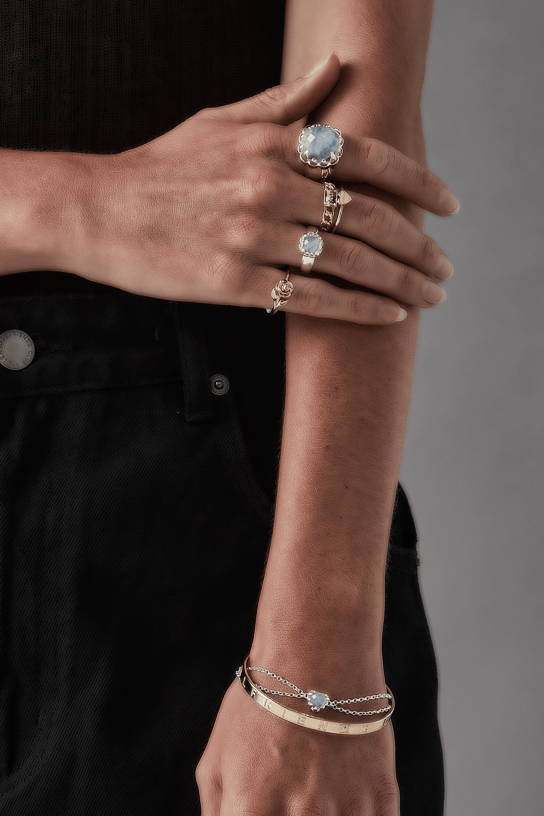 LOVE CLAW BRACELET MOONSTONE