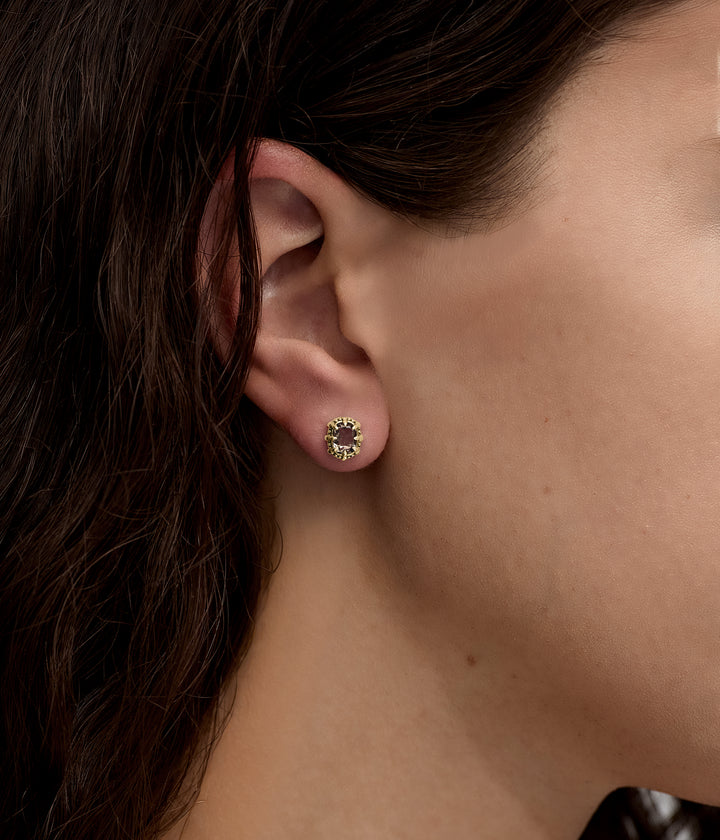 DAHLIA'S EMBRACE STUD EARRINGS - 18K GOLD PLATED