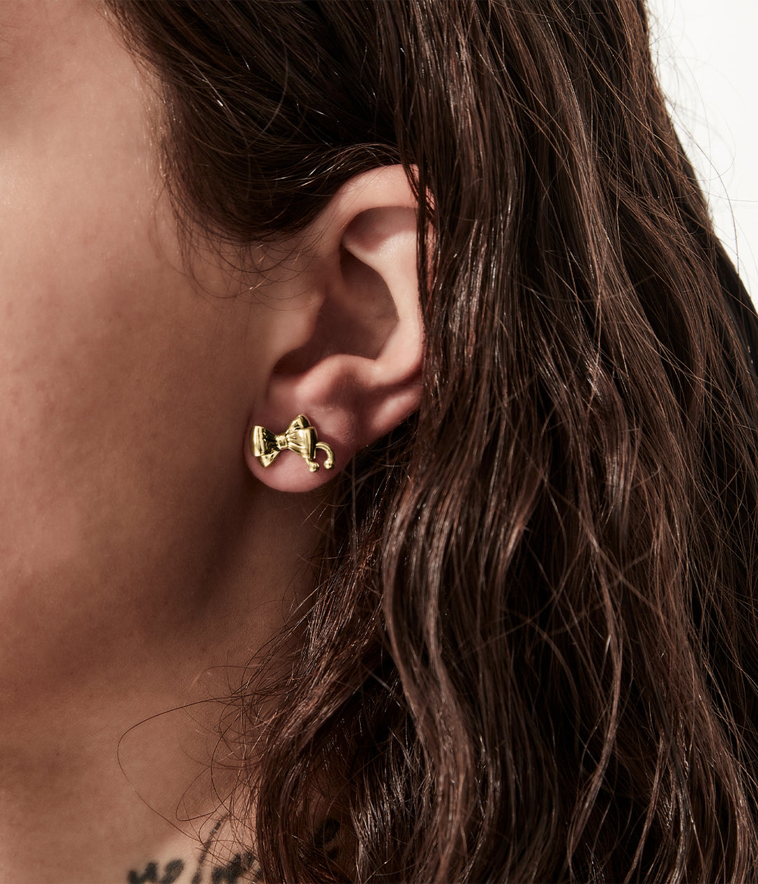 PIERCED BOW EARRINGS - GOLD PLATED
