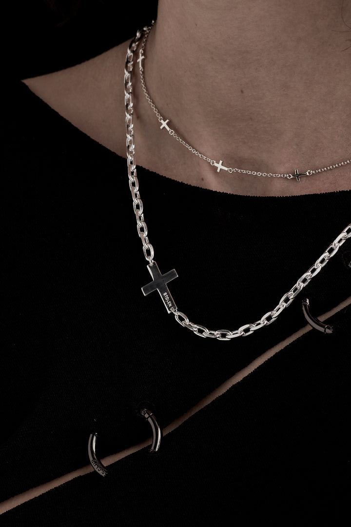 STOLEN CROSS CHOKER