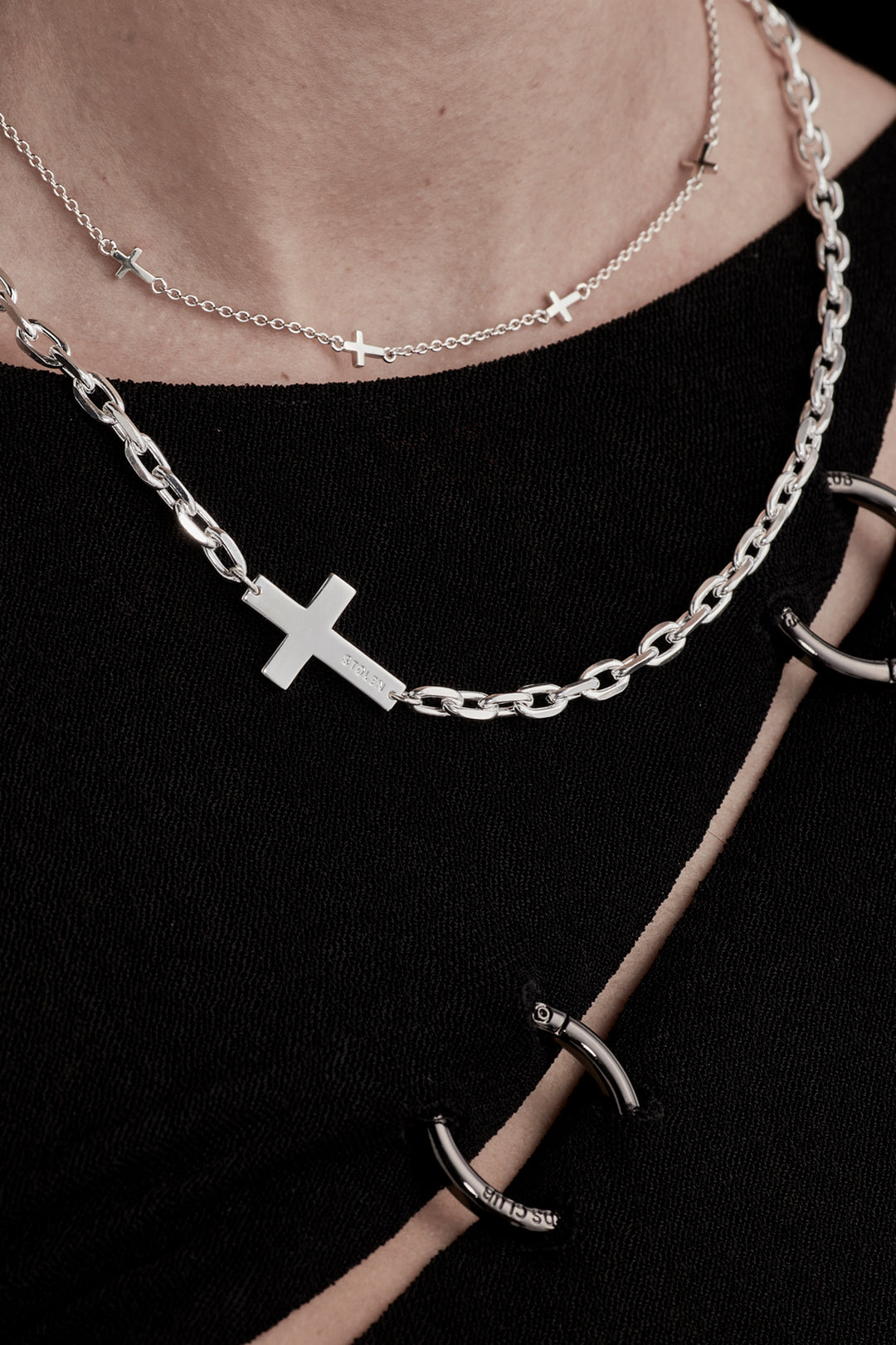 FALLING CROSS MAXI NECKLACE