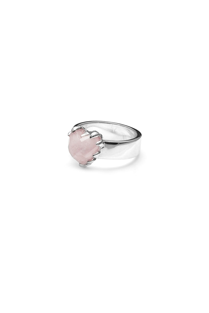 LOVE CLAW RING ROSE QUARTZ