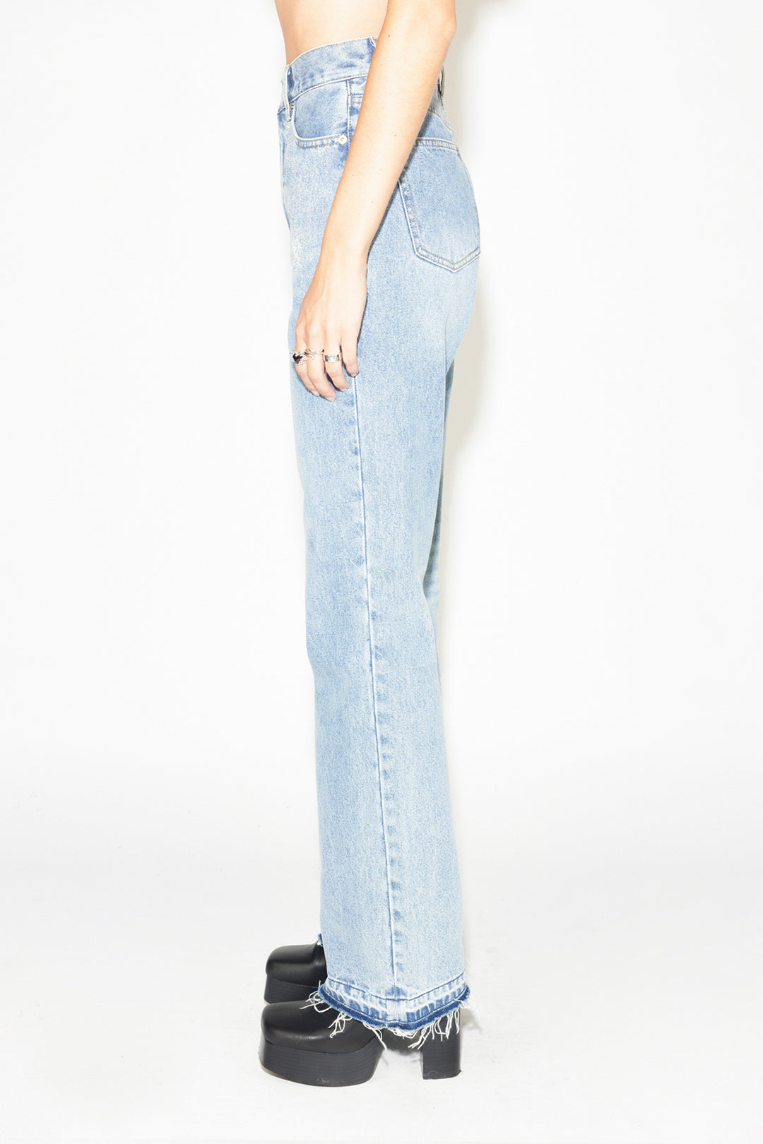 OUTLAW JEAN